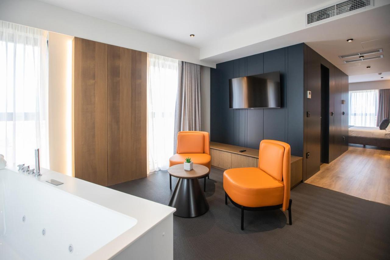 Hotel Elisa Tirana, Affiliated By Melia Esterno foto