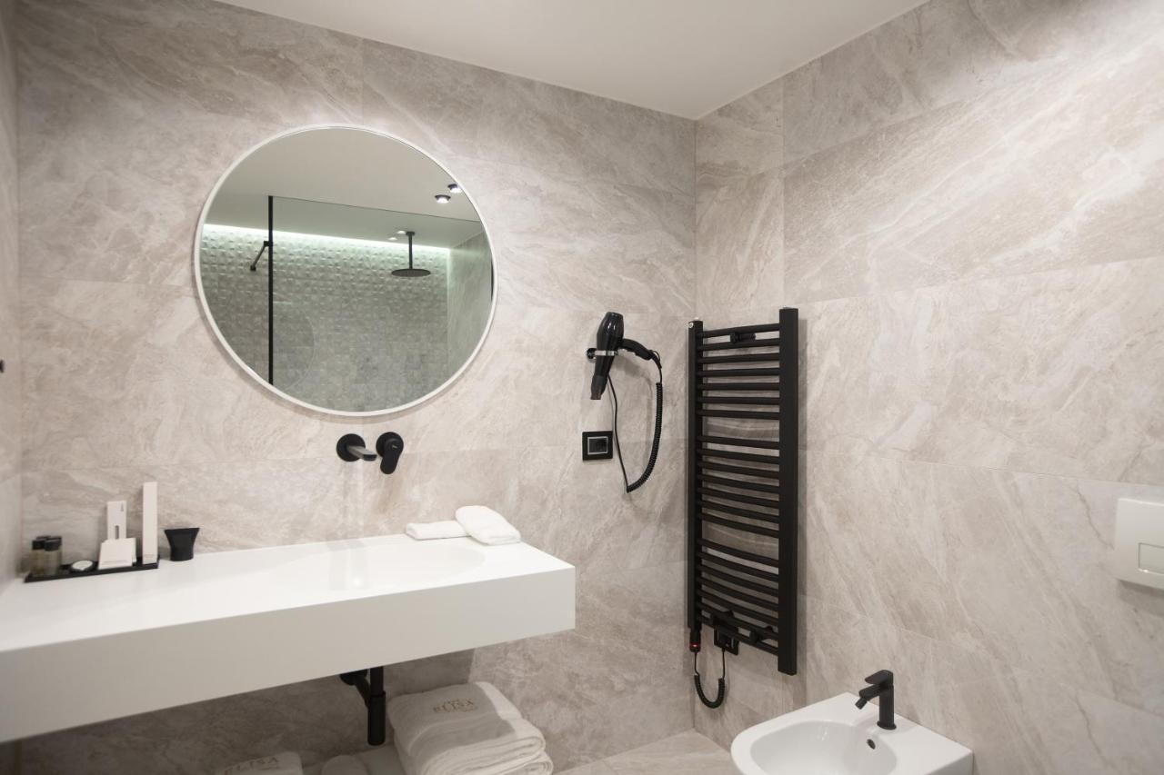 Hotel Elisa Tirana, Affiliated By Melia Esterno foto